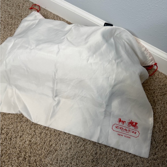 Coach leather shoulder bag black women’s leather bag with dust bag - Picture 8 of 8